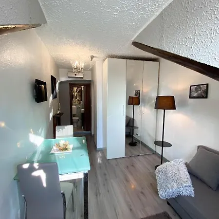 Apartment Porta Nuova Attic